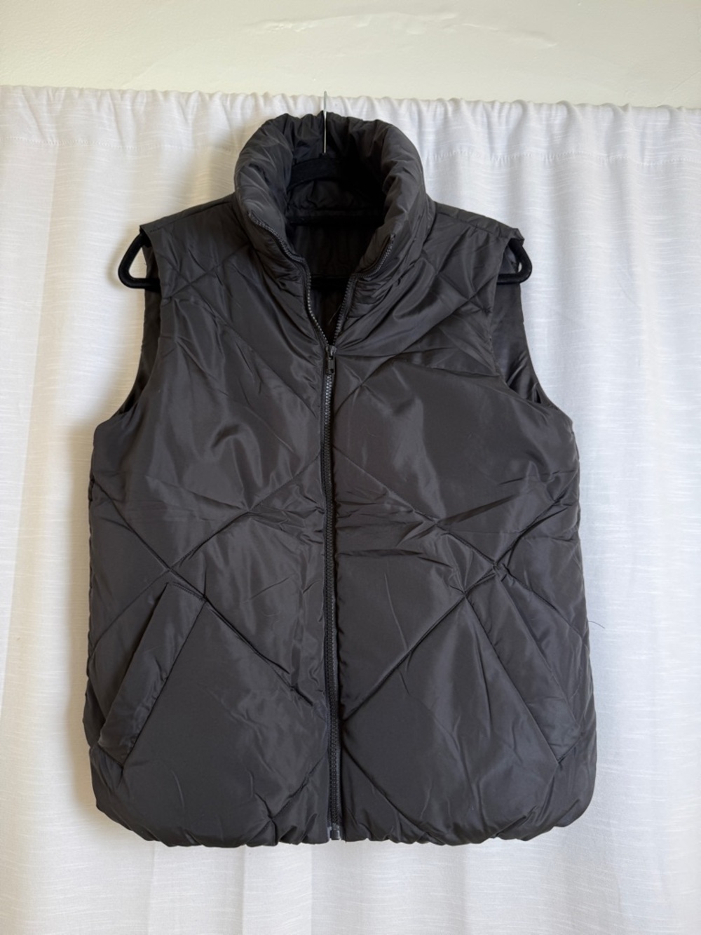 Black Quilted Puffer Vest Zip Up Lightweight Layering Jacket Women | Size L - Picture 4 of 10